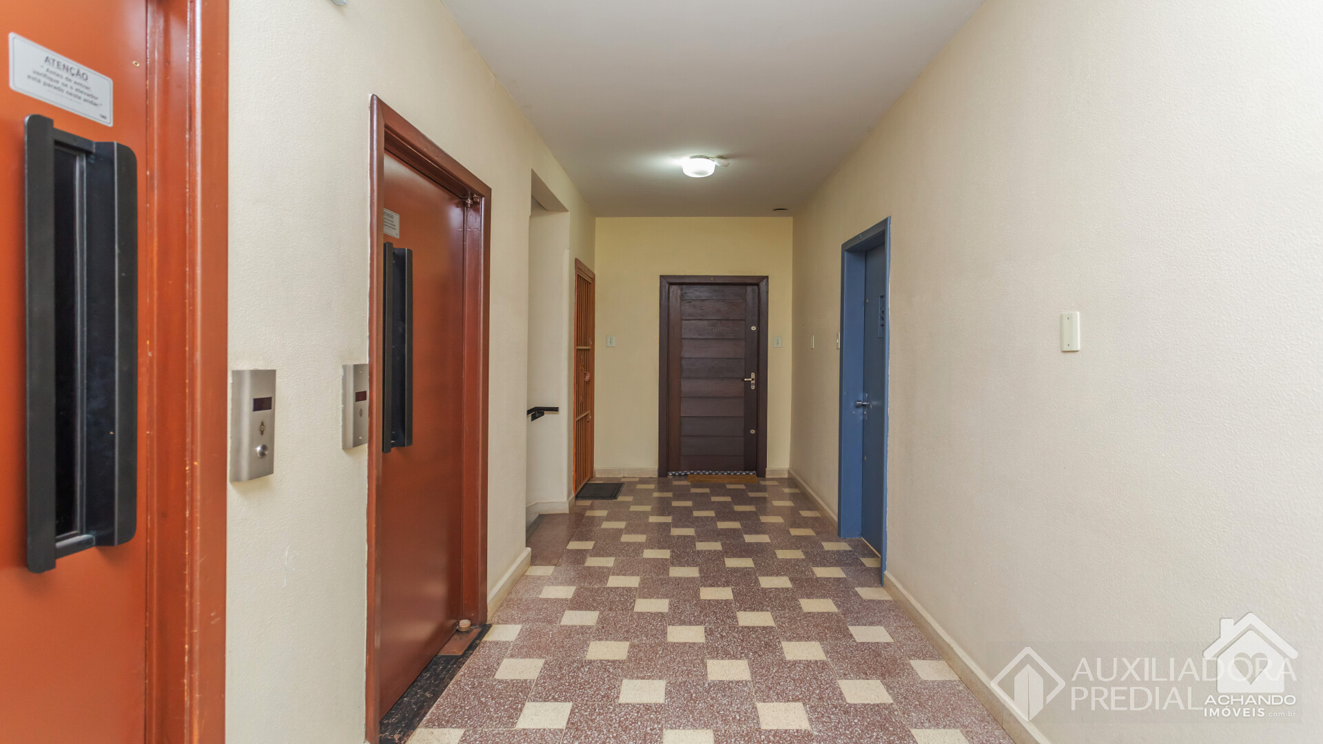 Apartamento no  Bom Fim de 2 dormitórios 84m2