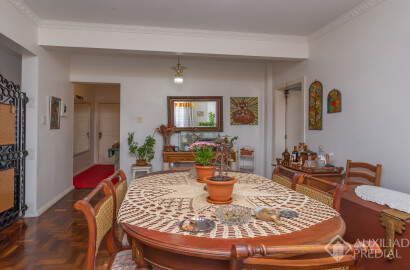 Apartamento no  Bom Fim de 2 dormitórios 84m2