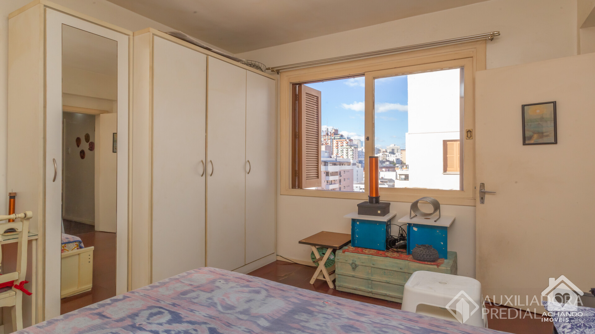 Apartamento no  Bom Fim de 2 dormitórios 84m2