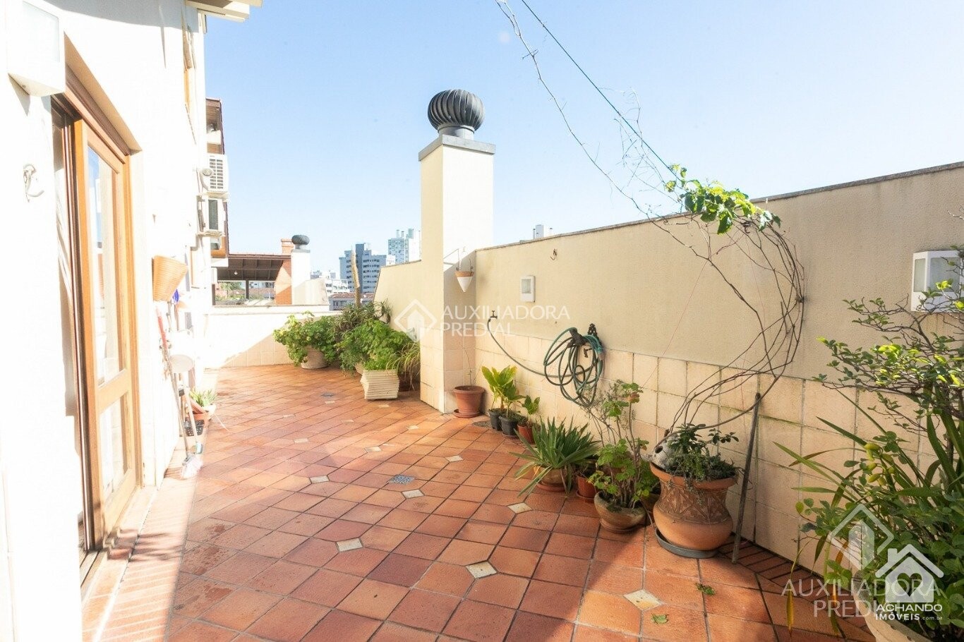 Cobertura de 3 quartos e 2 vagas de garagem no bairro Petrópolis - Porto Alegre